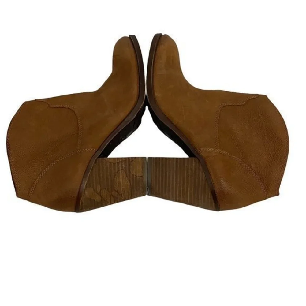 Lucky Brand Eller Honey Suede Ankle‎ Bootie Size 10